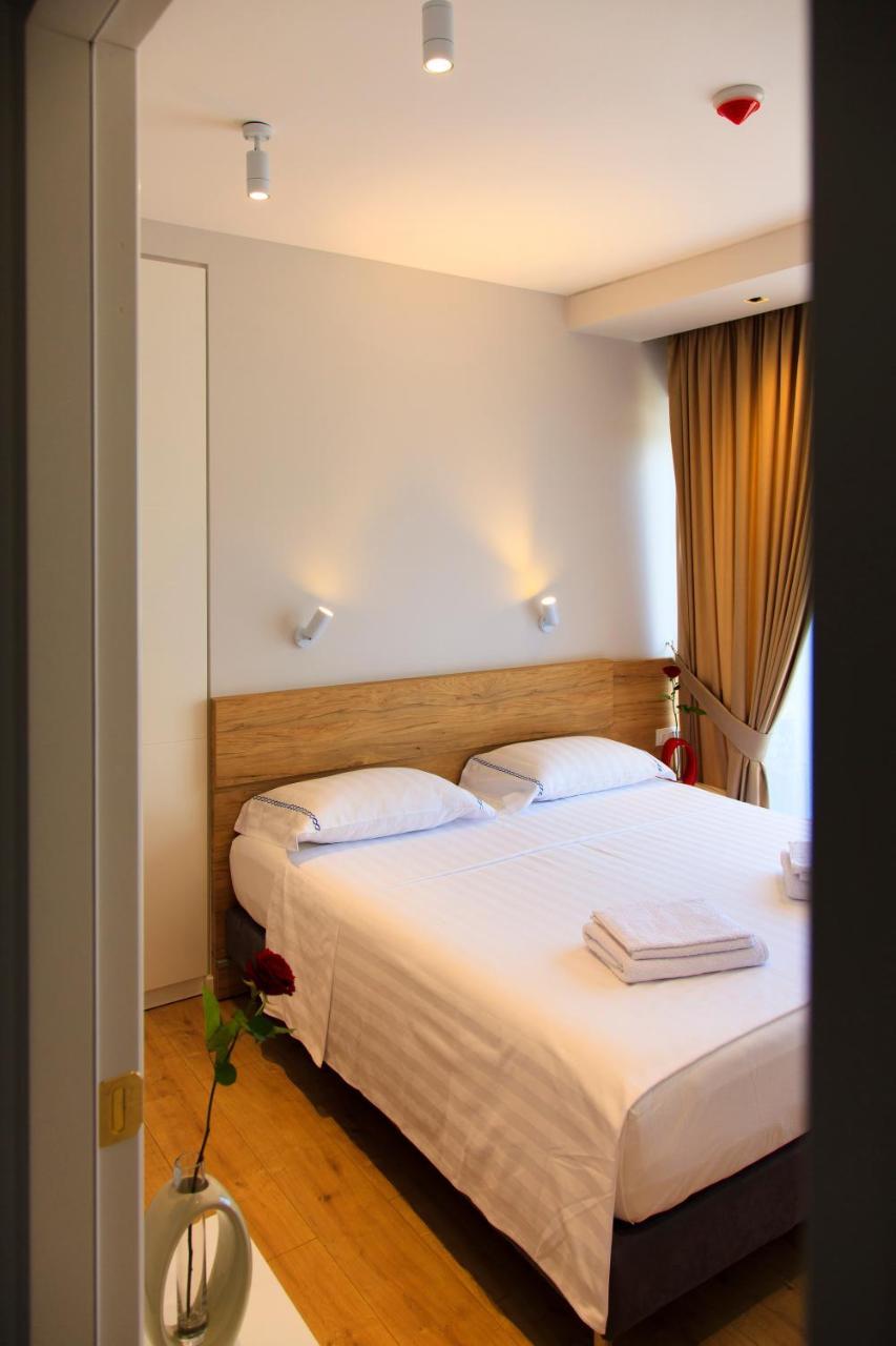 Terrace Apartments, Near The Park * Tirana