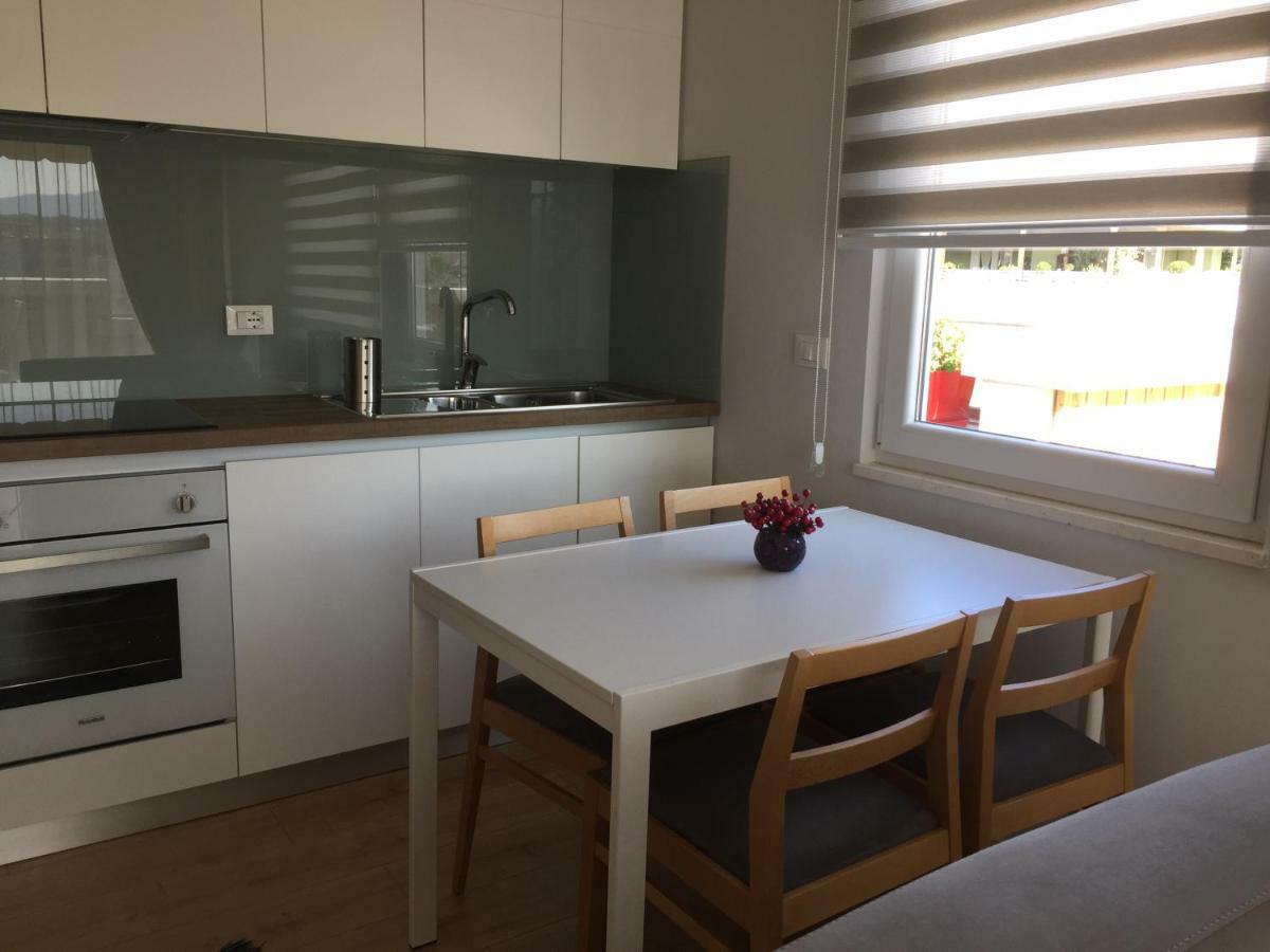 Terrace Apartments, Near The Park * Tirana